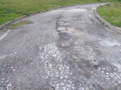Strada dissestata a Cascinare di Sant'Elpidio a Mare