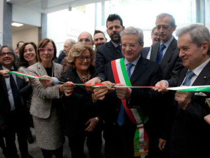 Il taglio del nastro per l'inaugurazione di Tipicità 2015