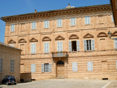 Palazzo Amici, Montottone