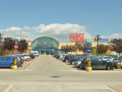 Centro commerciale a Campiglione di Fermo