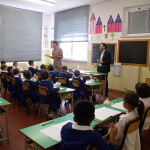 Il sindaco di Sant'Elpidio a Mare Alessio Terrenzi alla scuola primaria di Piane di Tenna