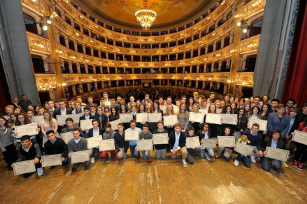 Pagella d'oro al teatro dell'Aquila di Fermo: i premiati