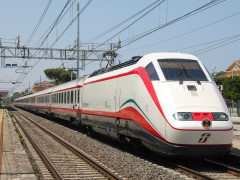 Frecciabianca, Trenitalia, stazione ferroviaria, ferrovie dello Stato