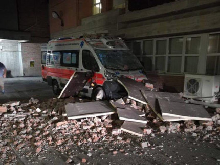 Danni all'ospedale di Amandola dopo il terremoto del 24 agosto 2016