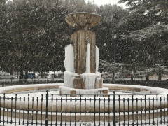 Neve e ghiaccio alla fontana del Girfalco di Fermo - foto da Facebook