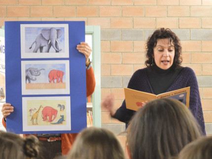 Viaggio nei colori delle storie, alla biblioteca Santori di Sant'Elpidio a Mare