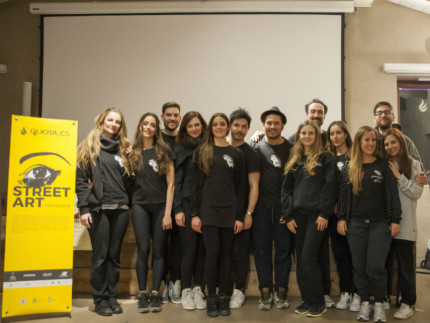 Compagnia della Marca (attori presenti allo Street Art-Donna&Arte al Casale Quota CS)