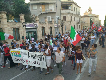 Manifestazione antirazzista a Fermo a un anno dall'uccisione di Emmanuel Chidi Namdi
