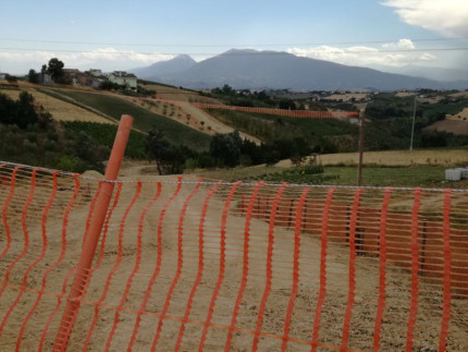 Il percorso del metanodotto denominato “Cellino-Teramo-San Marco 2° tronco” che parte da Teramo ed arriva a Sant’Elpidio a Mare tagliando in due la provincia di Ascoli Piceno