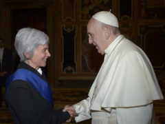 Moira Canigola, presidente Provincia di Fermo e Jorge Bergoglio, papa Francesco