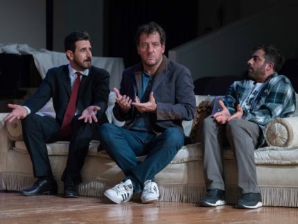 Spettacolo teatrale "La casa di famiglia"