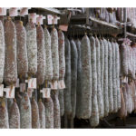 Salumi tradizionali della Marche al Salumificio Angeloni di Castelvecchio di Monte Porzio