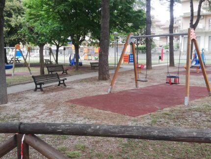 Giardino di via Nenni a Casette d'Ete
