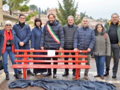 Panchina rossa a Sant'Elpidio a Mare