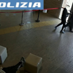 Rapina al capolinea degli autobus di Fermo