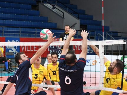 Squadra di sitting volley della Scuola di Pallavolo Fermana