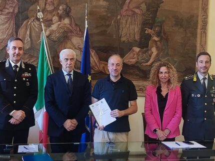 Rinnovo dell'accordo sul controllo del vicinato a Fermo
