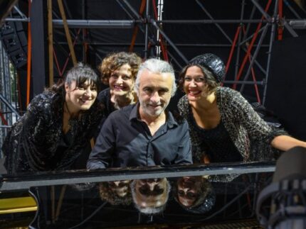 "Almeno tu nell'universo"