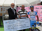 Donazione agli alluvionati di Sant'Elpidio a Mare durante Giro d'Italia